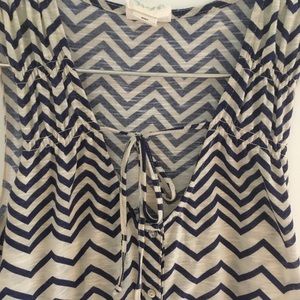 3/$20 Chevron print sleeveless  top